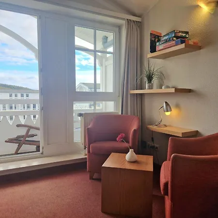 Schoene Mit Balkon Und Ganzjaehrigem Ahoi-rabatt * Sellin (Rugen)