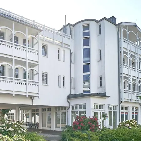 Schoene Mit Balkon Und Ganzjaehrigem Ahoi-rabatt Apartment Sellin (Rugen)